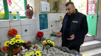 Isparta’da Pide Salonuna Giriş Yapan Müşteriler Mezara Dua Ediyor!